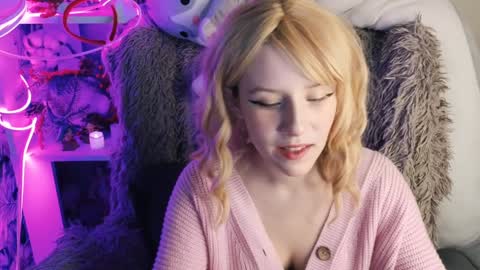 Sara online show from January 1, 2025, 10:35 pm