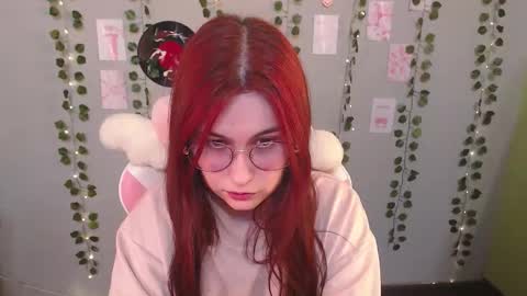 Snapshot of sarakinski chatting on January 5, 2026, 5:27 pm Sara online show from January 5, 2026, 5:27 pm