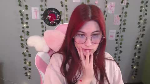 Snapshot of sarakinski chatting on January 9, 2026, 12:19 pm Sara online show from January 9, 2026, 12:19 pm