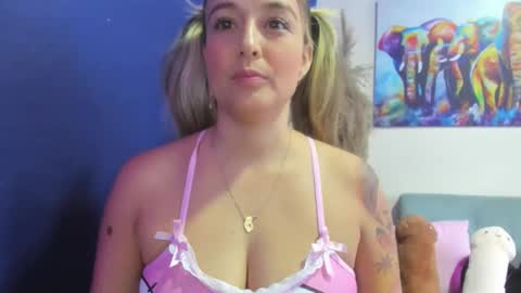 Sara Ledouxx online show from November 12, 2025, 5:24 pm