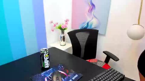   online show from September 20, 2025, 3:46 pm