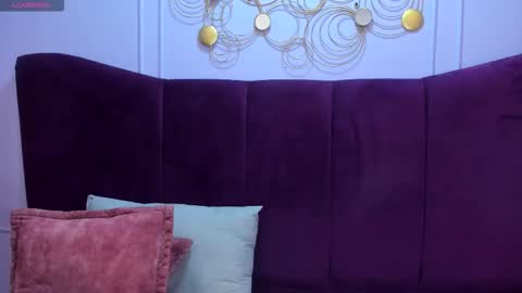   online show from November 30, 2025, 11:58 am