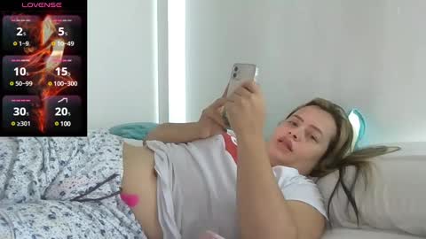 sara martinez online show from February 18, 2025, 3:54 pm