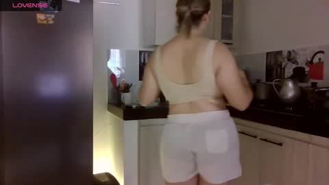 sara martinez online show from February 17, 2026, 5:30 pm