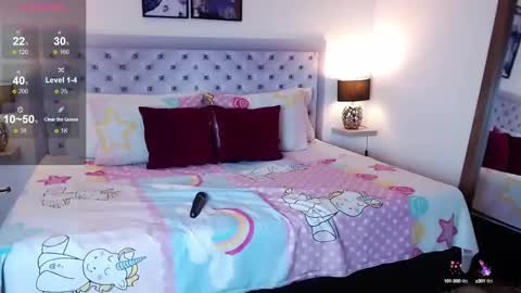   Sara  online show from December 5, 2024, 8:00 pm