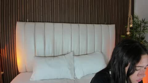 Sara   online show from February 25, 2026, 10:41 pm