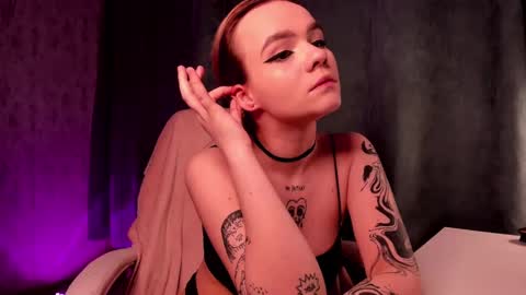 Snapshot of sararomoney chatting on February 9, 2025, 5:01 pm Sara online show from February 9, 2025, 5:01 pm