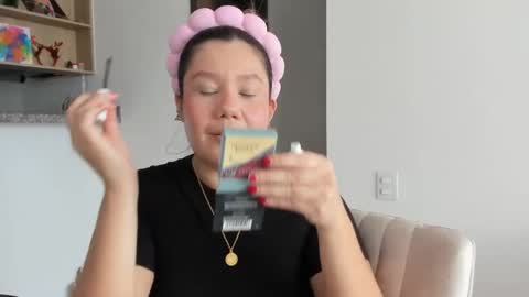 Sara  sarasmithfun by instagram online show from January 7, 2025, 7:06 pm