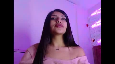 sarastonesx online show from March 10, 2025, 10:37 am