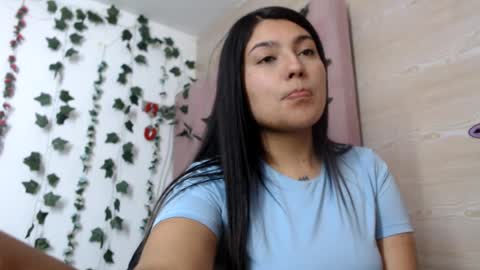 sarastonesx online show from July 30, 2026, 4:00 am