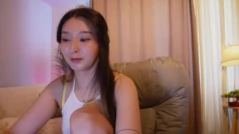 Snapshot of sarasuo chatting on June 14, 2026, 6:15 am Shara online show from June 14, 2026, 6:15 am