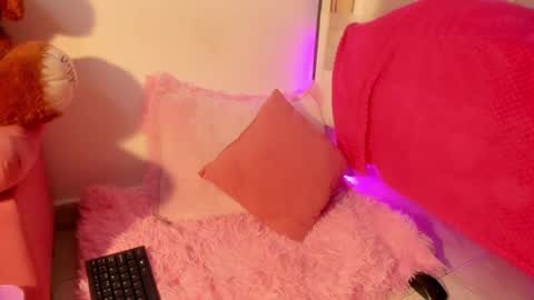 Sara  online show from February 21, 2025, 11:21 pm