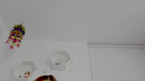 Saray  online show from September 26, 2025, 11:31 pm