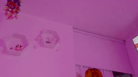 Saray  online show from October 29, 2025, 11:17 pm