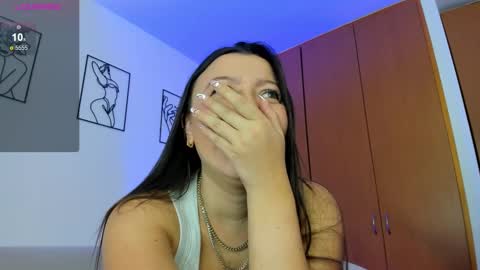 saraysweet_ online show from February 13, 2025, 1:50 am