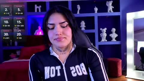 Sari  online show from September 8, 2025, 8:41 pm