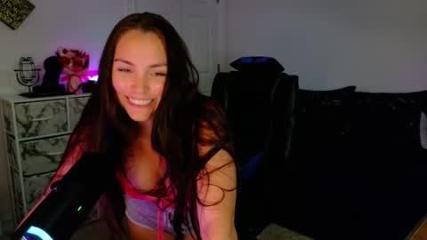 Snapshot of sariaaahh chatting on February 12, 2026, 11:00 pm sariaaahh online show from February 12, 2026, 11:00 pm