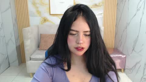 Sara  online show from April 6, 2026, 8:21 pm