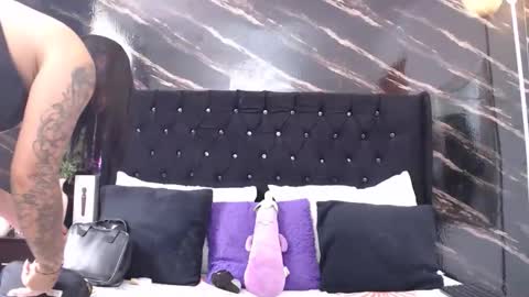 Sara online show from April 24, 2026, 6:10 pm