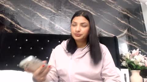 Snapshot of sarita_multisquirt chatting on August 1, 2026, 2:44 am Sara online show from August 1, 2026, 2:44 am
