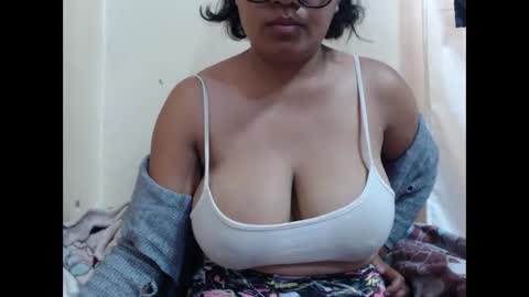 saronette online show from March 27, 2026, 10:37 am