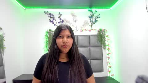 Snapshot of sasha__collins chatting on July 17, 2026, 3:07 pm sasha__collins online show from July 17, 2026, 3:07 pm