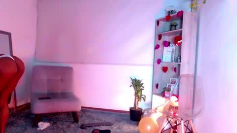 sasha_bowei online show from May 19, 2026, 3:57 am