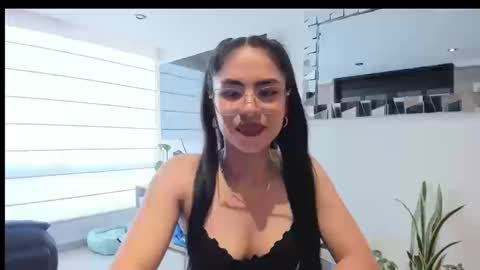 sasha_jonne online show from September 23, 2025, 9:29 pm