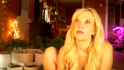 Snapshot of sasha_love__ chatting on July 26, 2026, 2:35 pm sasha_love__ online show from July 26, 2026, 2:35 pm