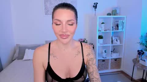 Sasha Miro online show from November 6, 2025, 2:56 am