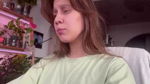 Alexandra Sasha in short online show from February 16, 2025, 9:59 am