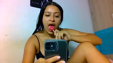 Camila online show from October 23, 2025, 8:18 pm