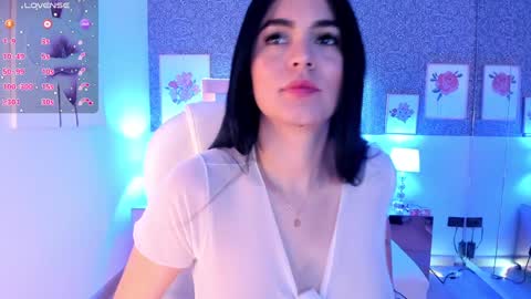 Snapshot of sasha_sims chatting on December 12, 2024, 2:55 pm Camila online show from December 12, 2024, 2:55 pm