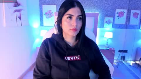 Snapshot of sasha_sims chatting on December 15, 2024, 11:23 am Camila online show from December 15, 2024, 11:23 am