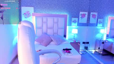 Snapshot of sasha_sims chatting on December 21, 2024, 11:44 am Camila online show from December 21, 2024, 11:44 am