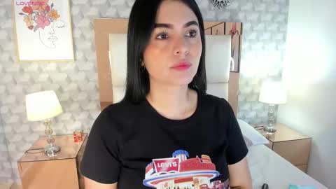 Snapshot of sasha_sims chatting on September 11, 2025, 11:43 am Camila online show from September 11, 2025, 11:43 am