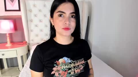 Snapshot of sasha_sims chatting on September 24, 2025, 11:35 am Camila online show from September 24, 2025, 11:35 am