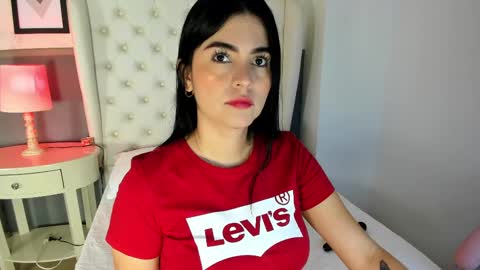 Snapshot of sasha_sims chatting on September 25, 2025, 11:36 am Camila online show from September 25, 2025, 11:36 am