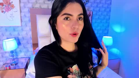 Snapshot of sasha_sims chatting on October 24, 2025, 11:39 am Camila online show from October 24, 2025, 11:39 am