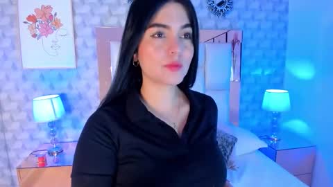 Snapshot of sasha_sims chatting on November 9, 2025, 11:41 am Camila online show from November 9, 2025, 11:41 am