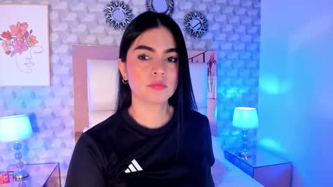 Snapshot of sasha_sims chatting on November 15, 2025, 11:40 am Camila online show from November 15, 2025, 11:40 am