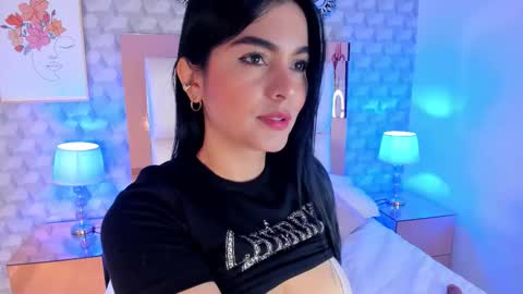 Snapshot of sasha_sims chatting on November 30, 2025, 11:36 am Camila online show from November 30, 2025, 11:36 am