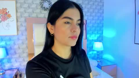 Snapshot of sasha_sims chatting on December 3, 2025, 11:30 am Camila online show from December 3, 2025, 11:30 am