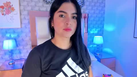 Snapshot of sasha_sims chatting on December 5, 2025, 11:30 am Camila online show from December 5, 2025, 11:30 am