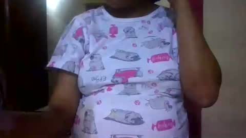 sasha_unlimtd online show from April 17, 2026, 3:31 am