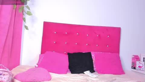 sasha palmer online show from January 14, 2025, 6:02 am