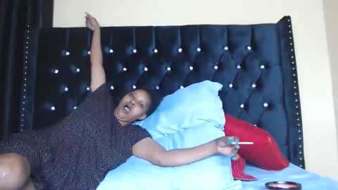 Snapshot of sashal_sweet chatting on January 7, 2026, 11:40 pm Your Blow Job Queen. online show from January 7, 2026, 11:40 pm