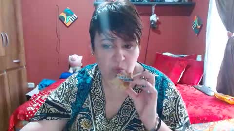 Snapshot of sasharosee2 chatting on May 11, 2026, 12:22 pm S A S H A R O S E online show from May 11, 2026, 12:22 pm