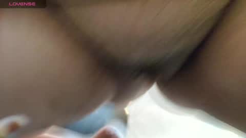 Snapshot of sasharosee2 chatting on May 15, 2026, 1:29 pm S A S H A R O S E online show from May 15, 2026, 1:29 pm