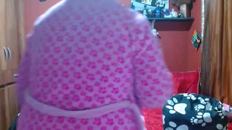 Snapshot of sasharosee2 chatting on May 22, 2026, 12:11 pm S A S H A R O S E online show from May 22, 2026, 12:11 pm